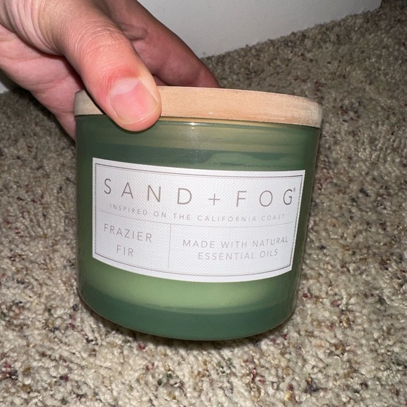 Wooden sand + fog FRAZIER FIR fall winter candle 🌲 - Picture 4 of 5